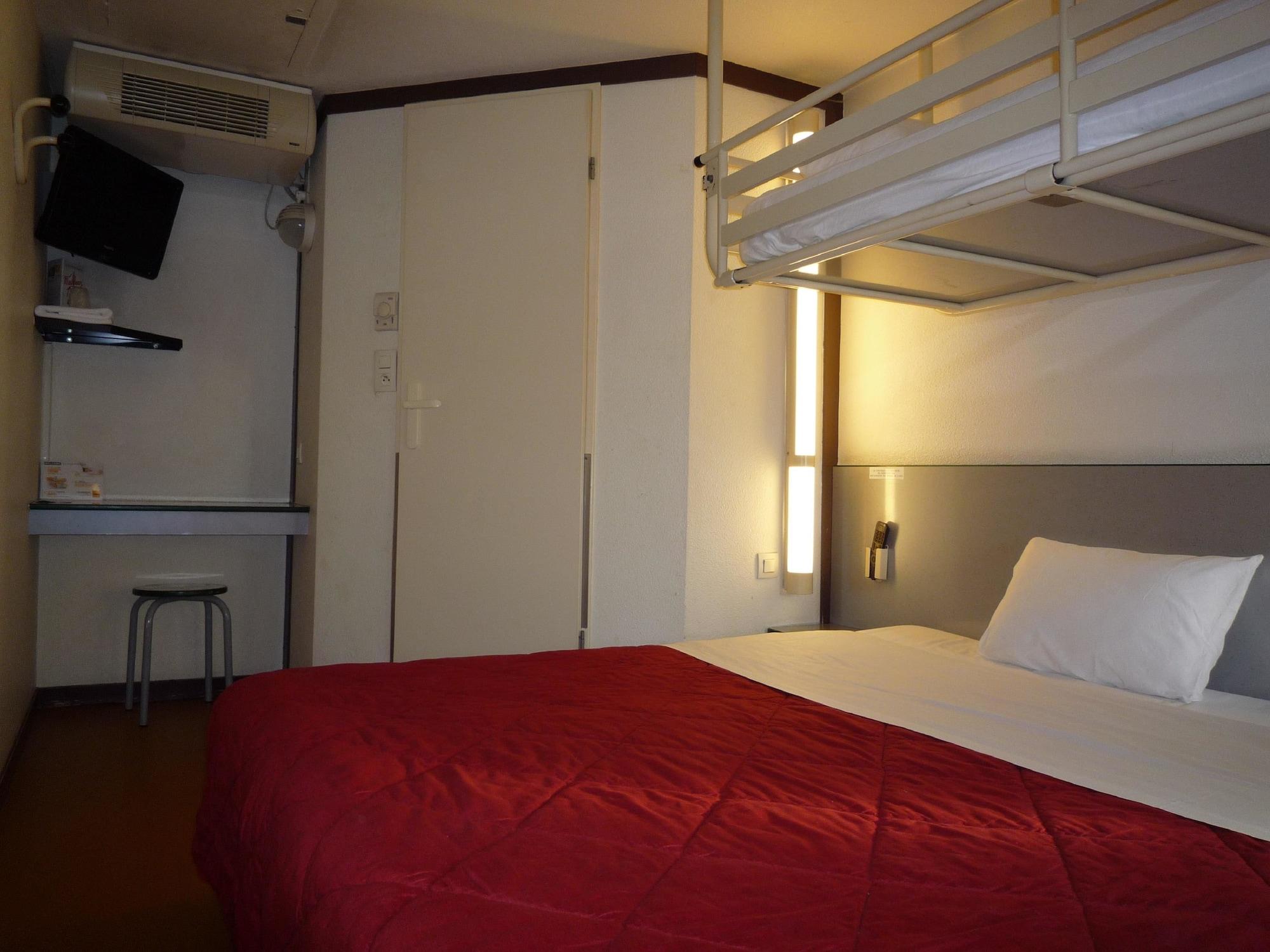 Premiere Classe Sud Hotel 3*